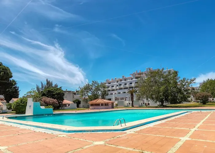 Poolside Sereno * Albufeira