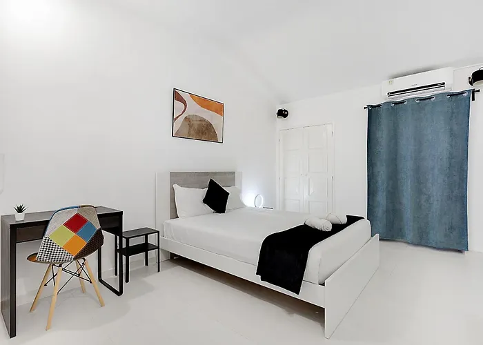 别墅 Poolside Sereno *